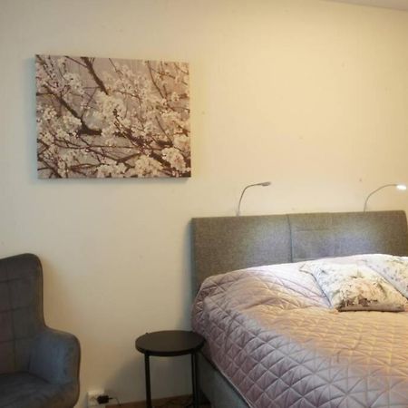 Ferienwohnung Keskustan Kaksio 45 M2 Autopaikalla, Rautatienkatu 19, 9 Krs Oulu Exterior foto