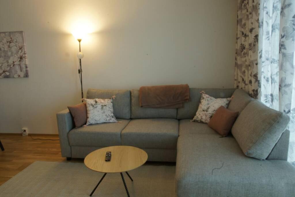 Ferienwohnung Keskustan Kaksio 45 M2 Autopaikalla, Rautatienkatu 19, 9 Krs Oulu Exterior foto