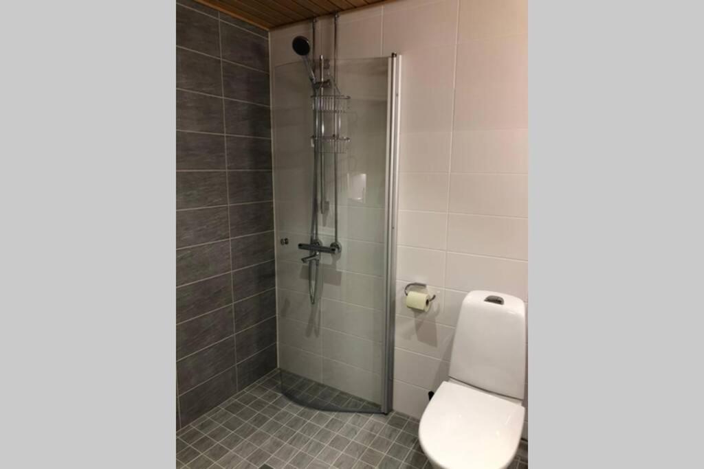 Ferienwohnung Keskustan Kaksio 45 M2 Autopaikalla, Rautatienkatu 19, 9 Krs Oulu Exterior foto